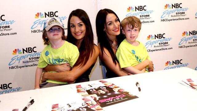 WWE Photo