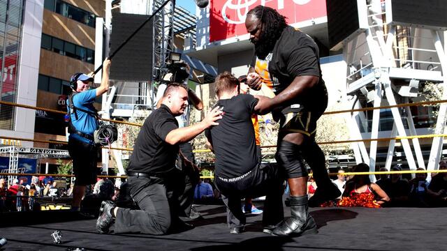 WWE Photo