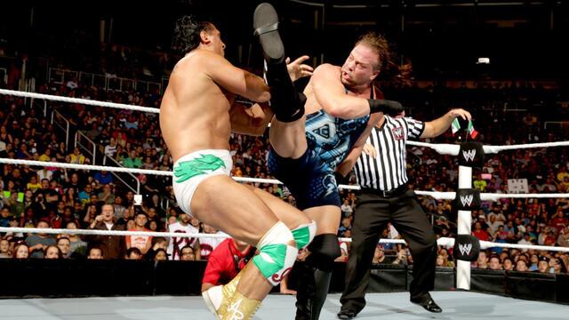 WWE Photo