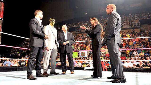 WWE Photo