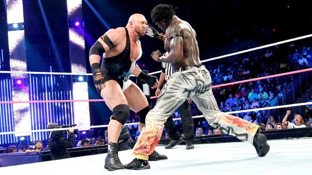 WWE Photo