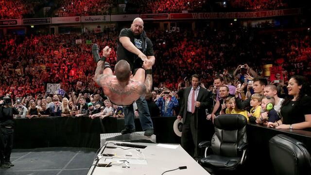 WWE Photo