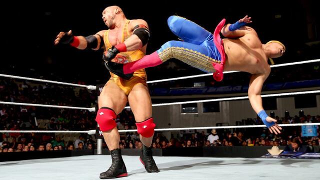 WWE Photo