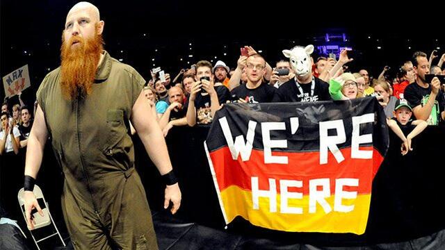 WWE Photo
