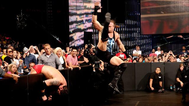 WWE Photo