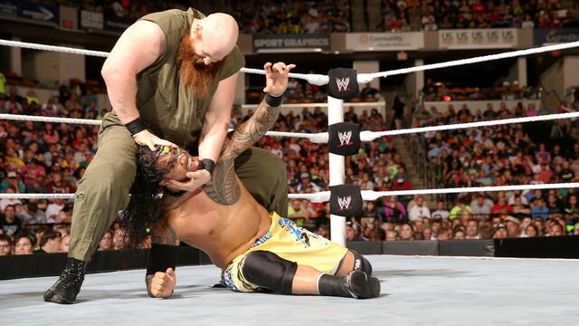 WWE Photo