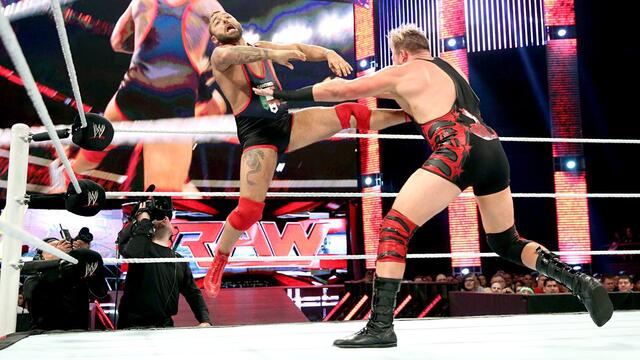 WWE Photo