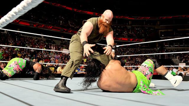WWE Photo