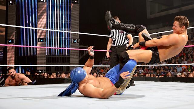 WWE Photo