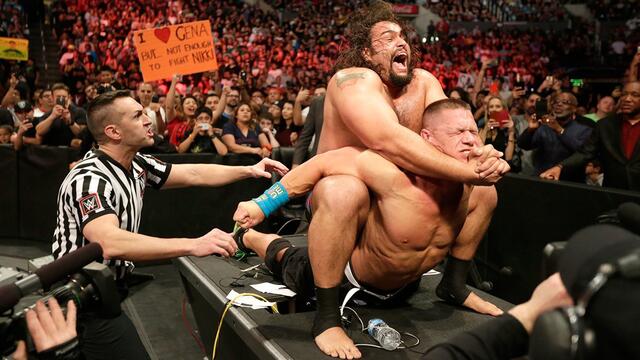 WWE Photo
