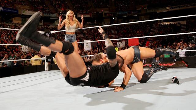 WWE Photo