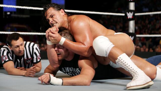 WWE Photo
