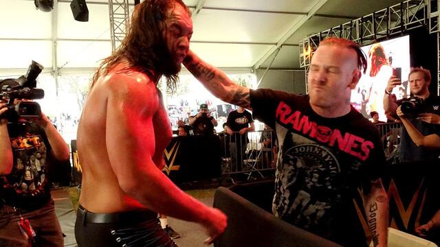 WWE Photo