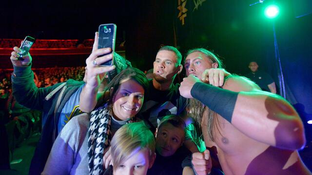 WWE Photo