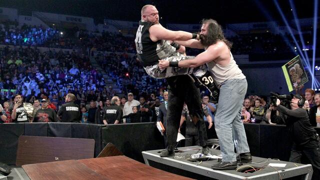 WWE Photo