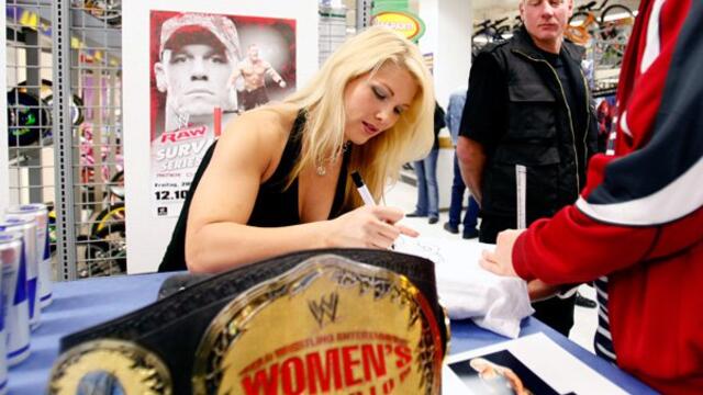 WWE Photo