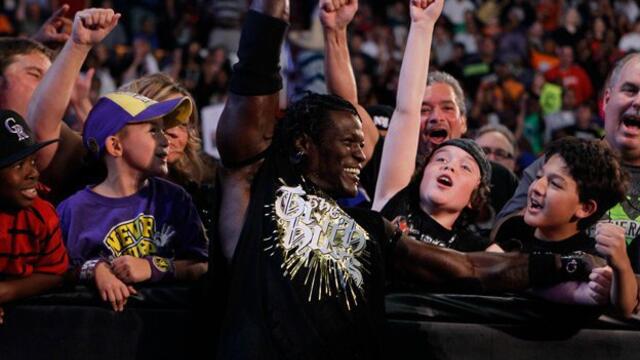 WWE Photo