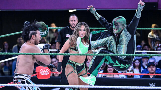 WWE Photo