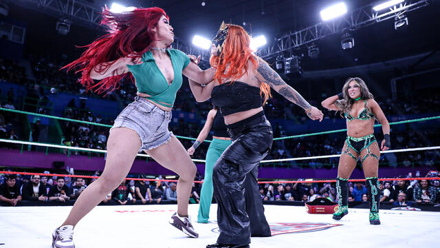 WWE Photo