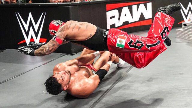 WWE Photo