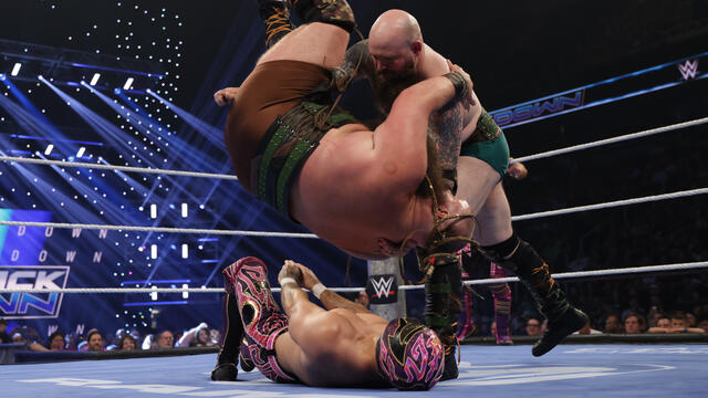 WWE Photo