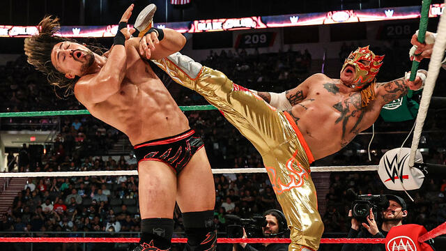 WWE Photo