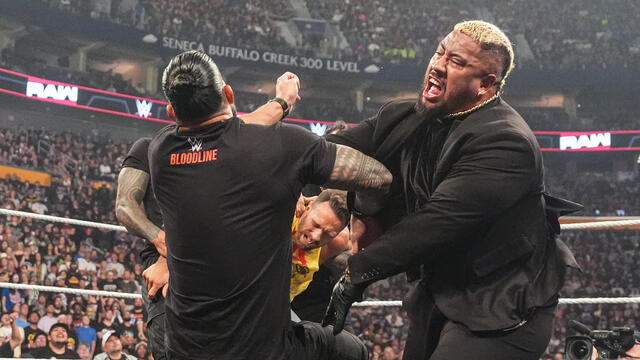 WWE Photo