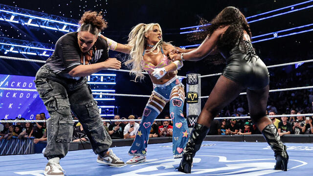 WWE Photo