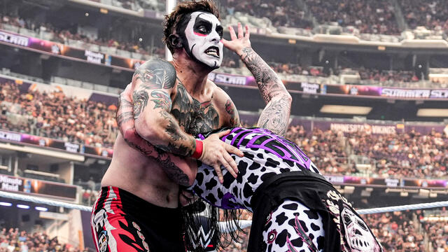 WWE Photo