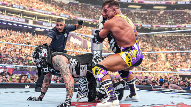WWE Photo