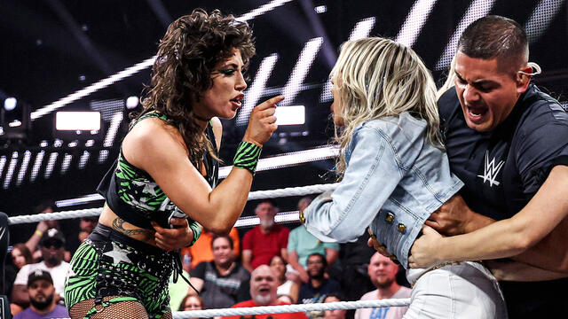 WWE Photo