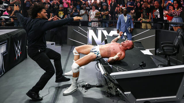 WWE Photo