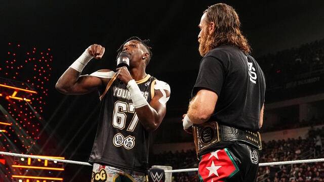WWE Photo