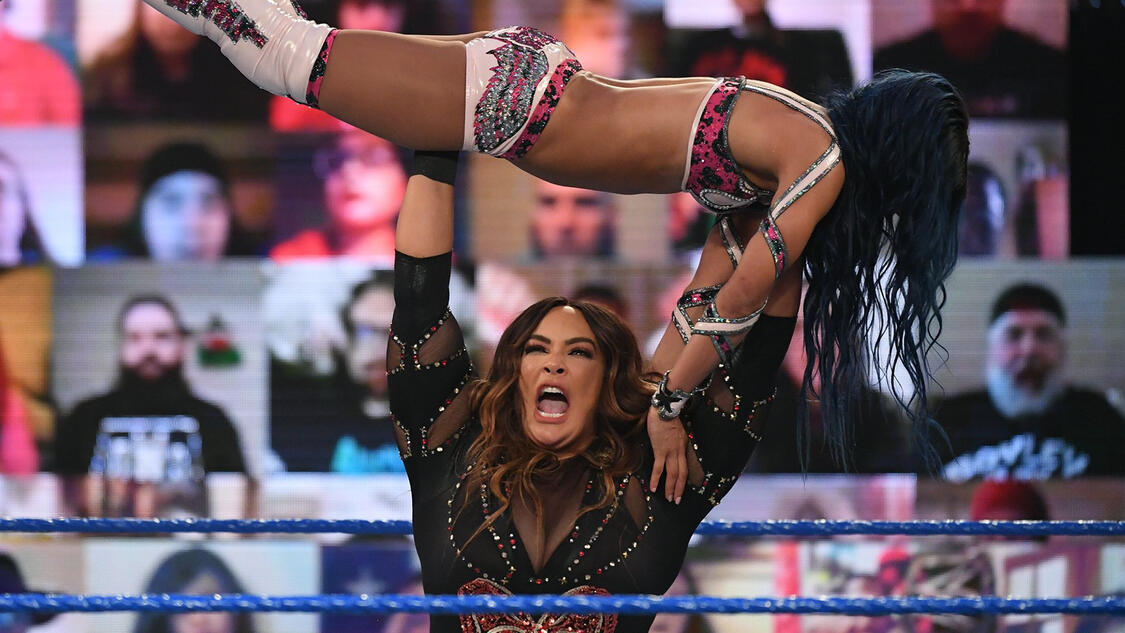 Sasha Banks vs. Nia Jax - SmackDown Women’s Title Match: SmackDown, March 19, 2021