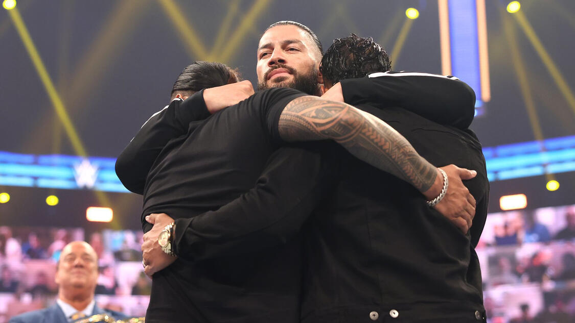 Roman Reigns brings his family back together: SmackDown, July 9, 2021