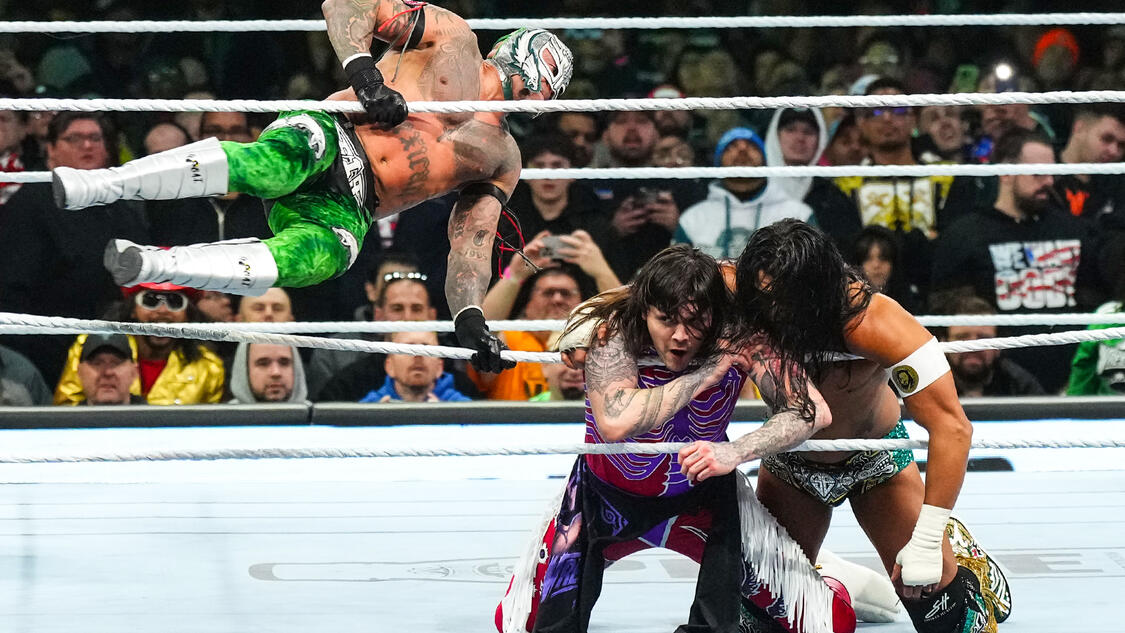 Rey Mysterio & Andrade vs. "Dirty" Dominik Mysterio & Santos Escobar: WrestleMania XL Saturday highlights