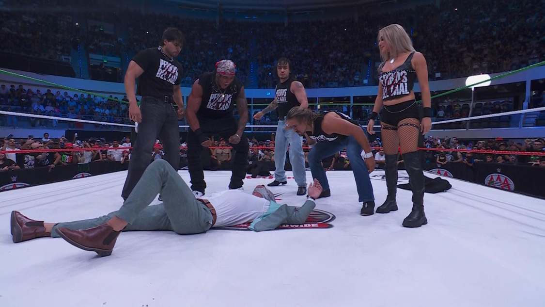 WWE Photo