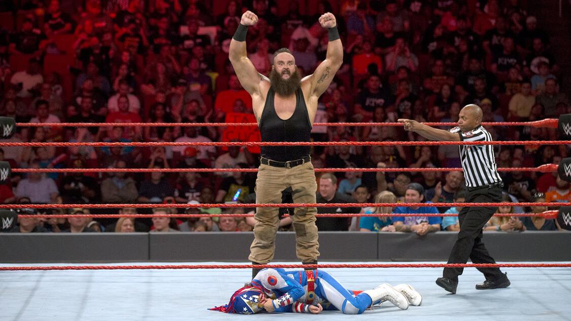WWE Photo
