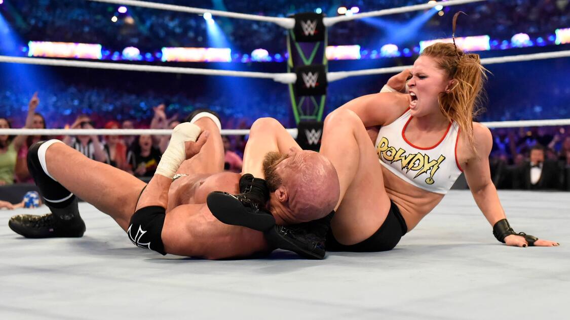 WWE Photo