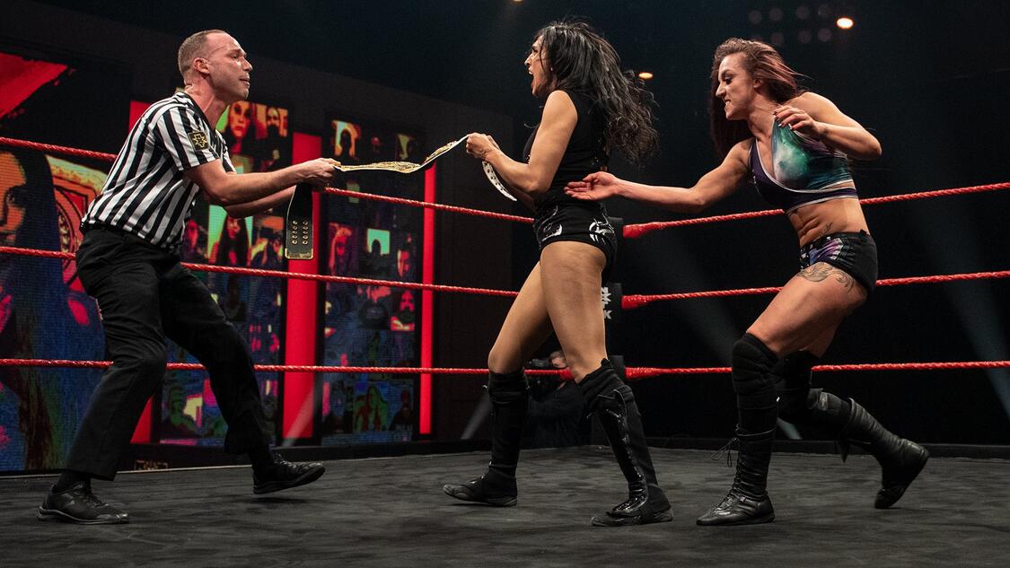 WWE Photo