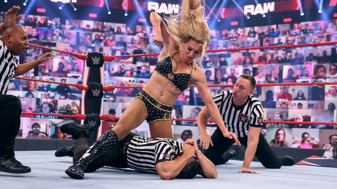 WWE Photo