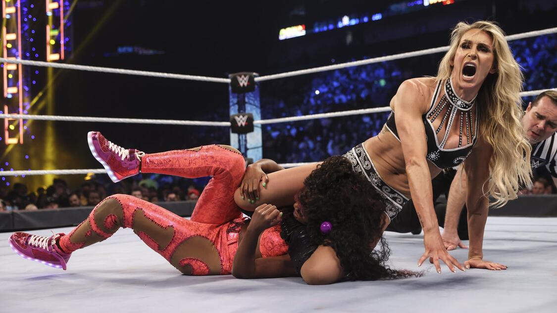 WWE Photo