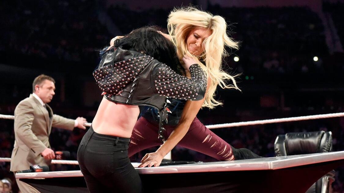 WWE Photo