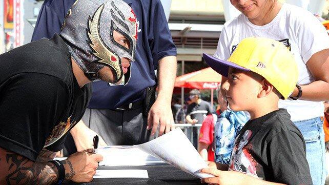 WWE Photo