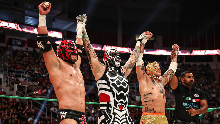 WWE Photo