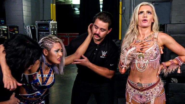 SmackDown: April 11, 2014 | WWE