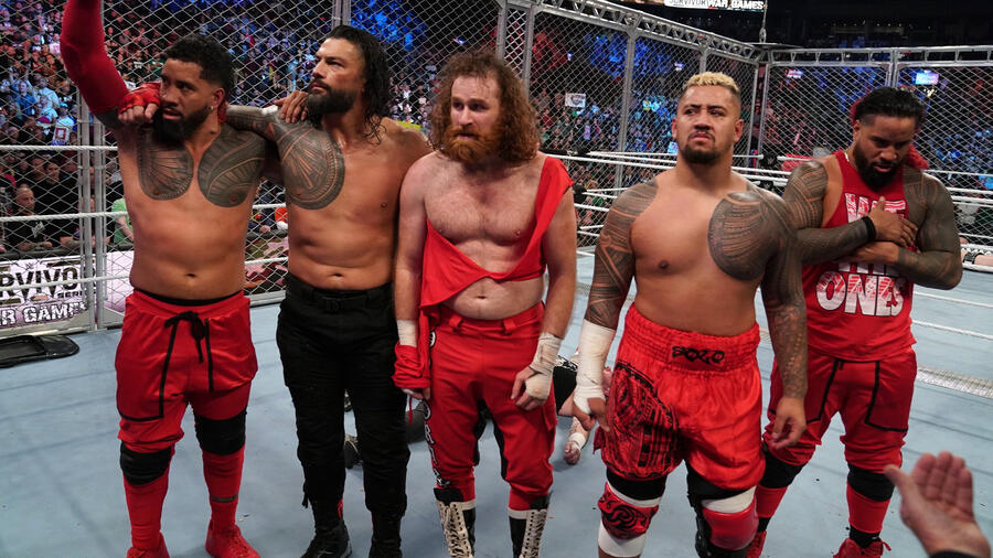 Roman Reigns, The Usos, Solo Sikoa and Sami Zayn def. Drew McIntyre, Kevin Owens, Sheamus, Ridge Holland and Butch | WWE