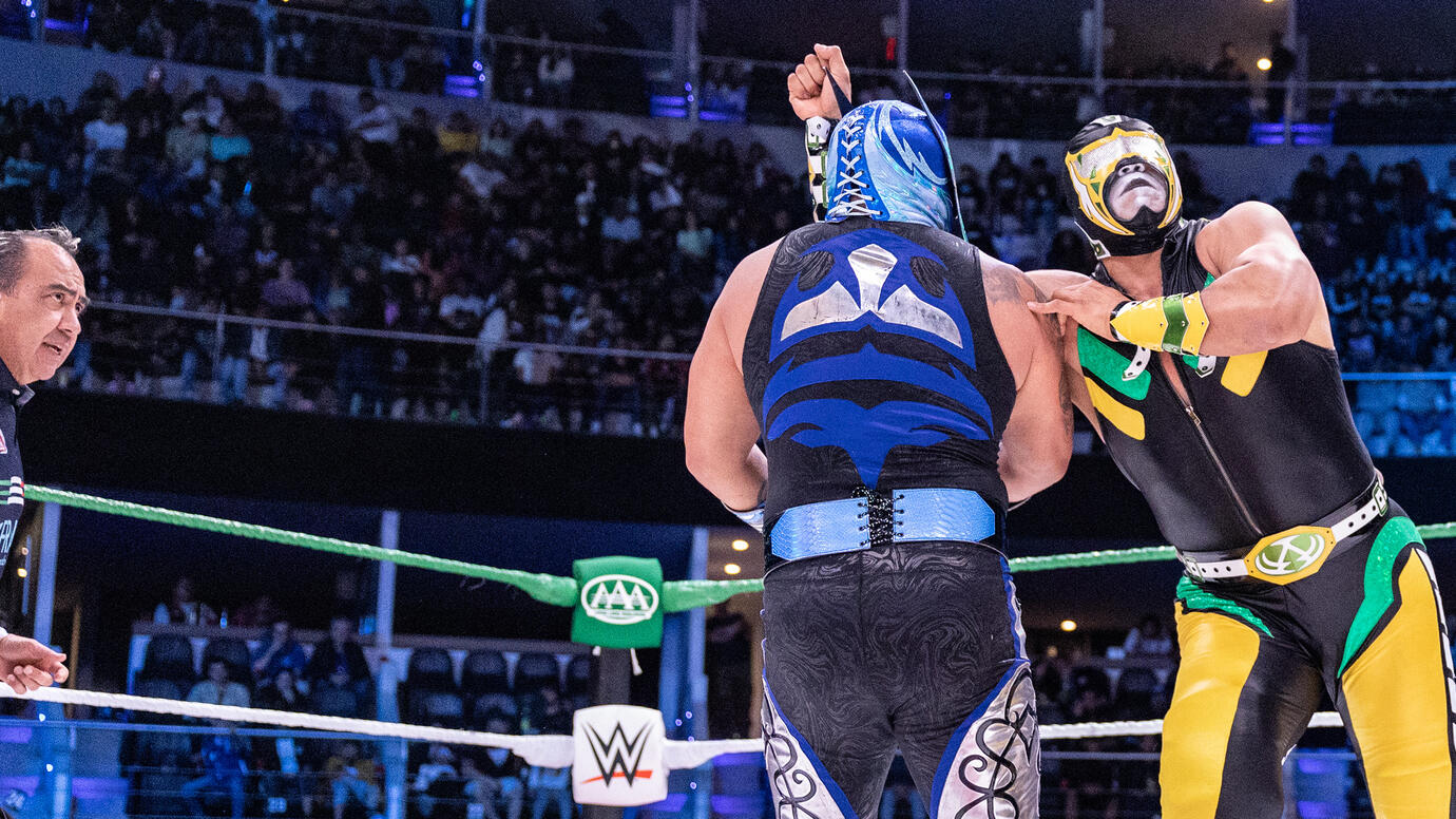 WWE Photo