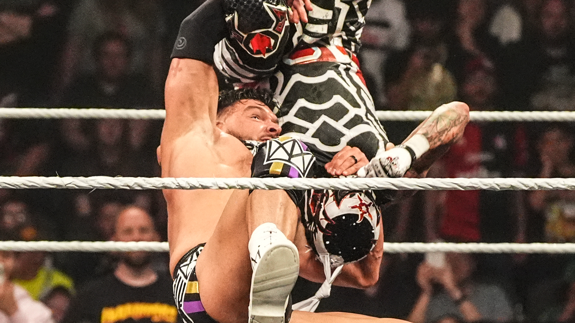 Meet WWE Superstar Rusev and WWE Diva Lana in Arlington, Texas | WWE