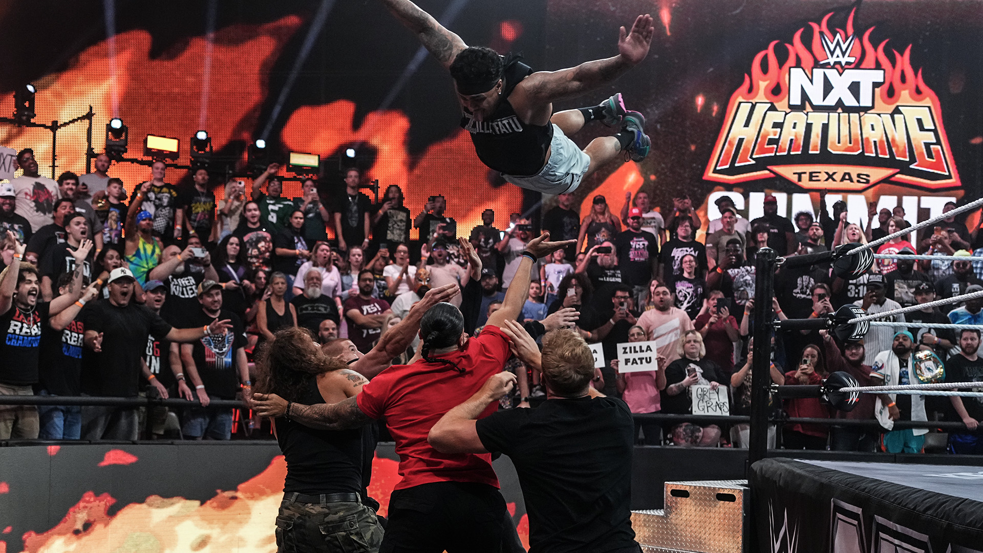 WWE Photo